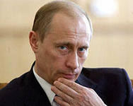 Путин поблагодарил российских военных в Крыму «за выдержку и личное мужество»